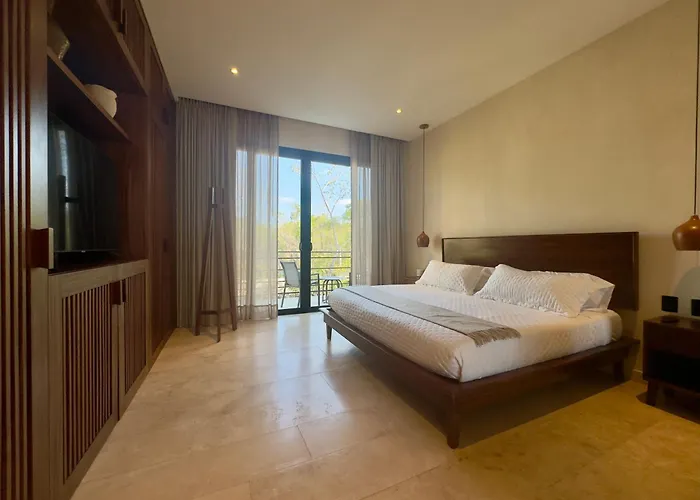 Villa Casa Laak, Luxury Villa, 5 Bedroom 7 Bt, Heated Pool