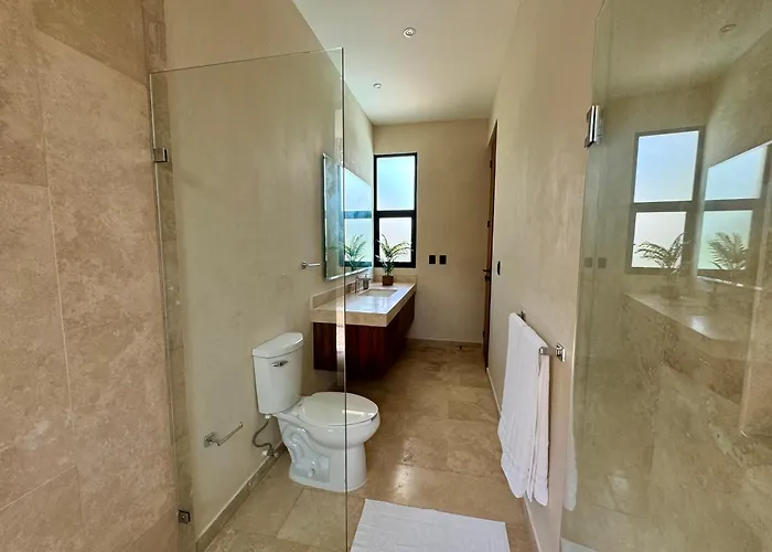 Villa Casa Laak, Luxury Villa, 5 Bedroom 7 Bt, Heated Pool