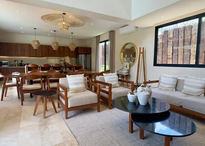 Villa Casa Laak, Luxury Villa, 5 Bedroom 7 Bt, Heated Pool